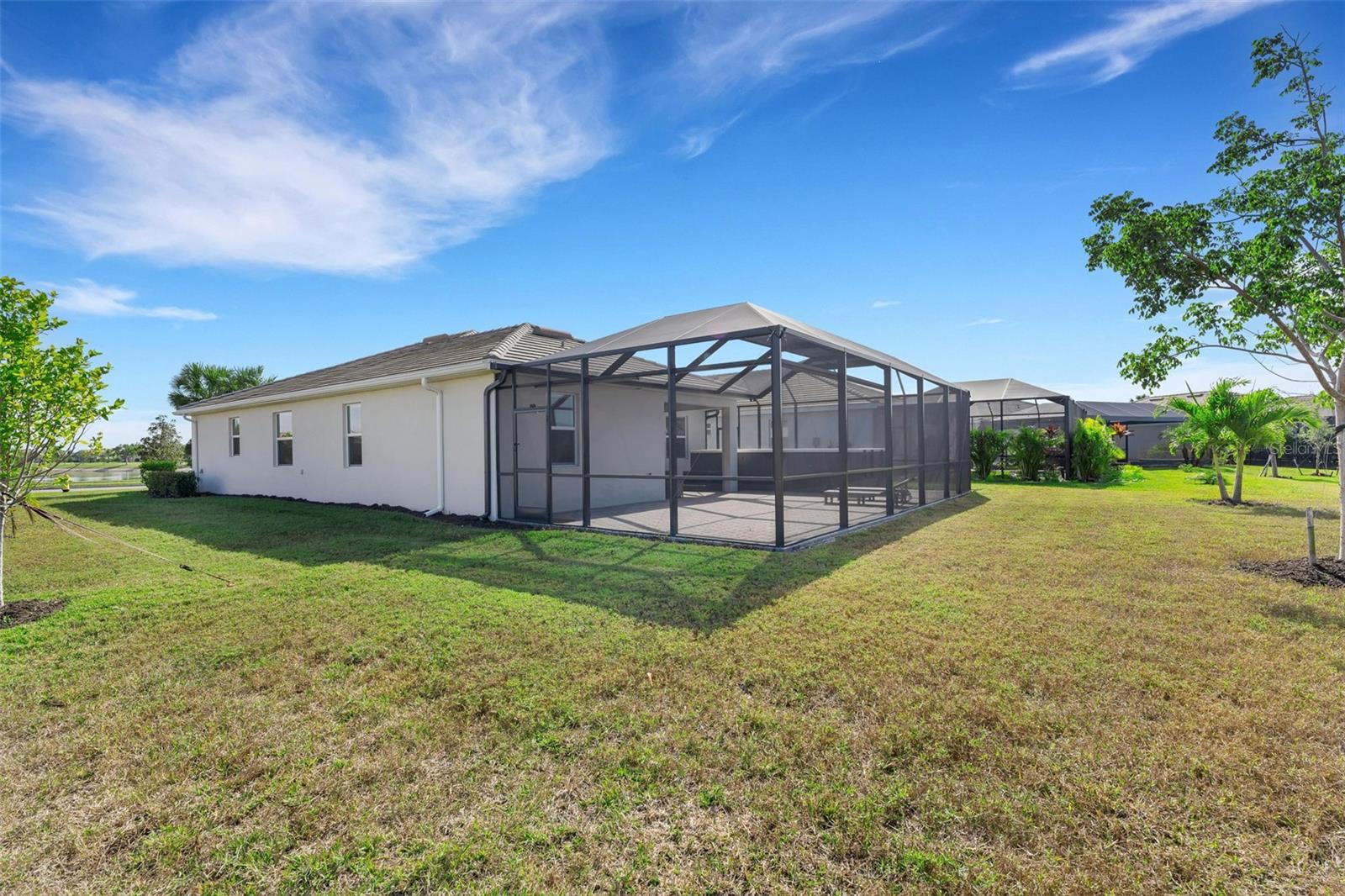 HARBOR WEST - Residential