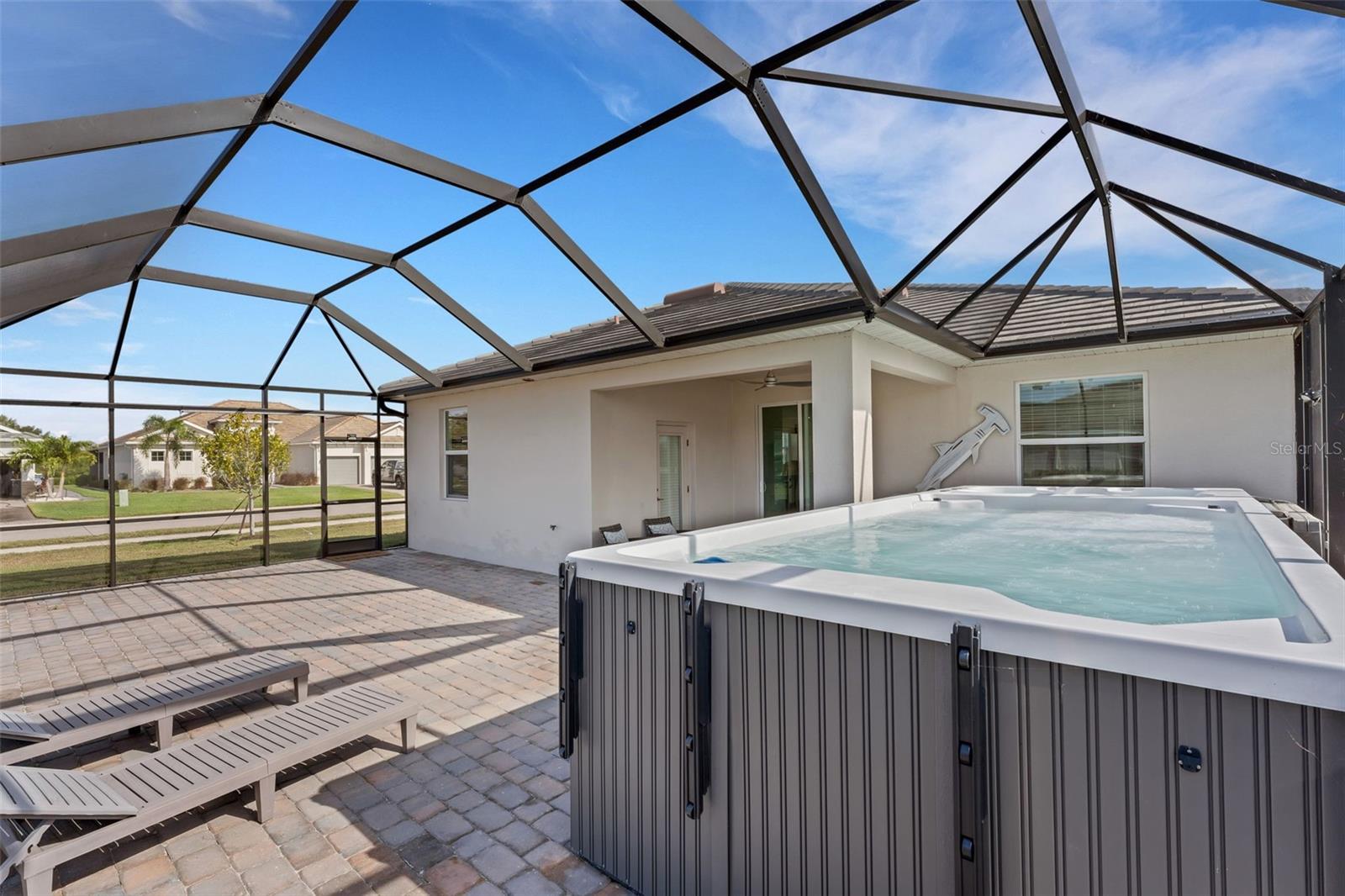 HARBOR WEST - Residential