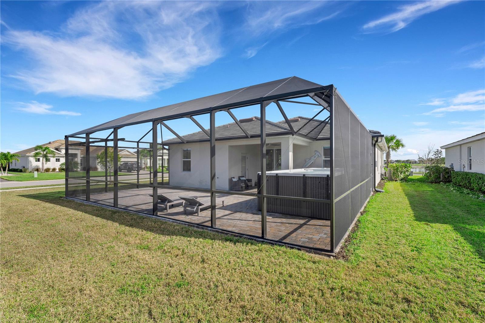 HARBOR WEST - Residential