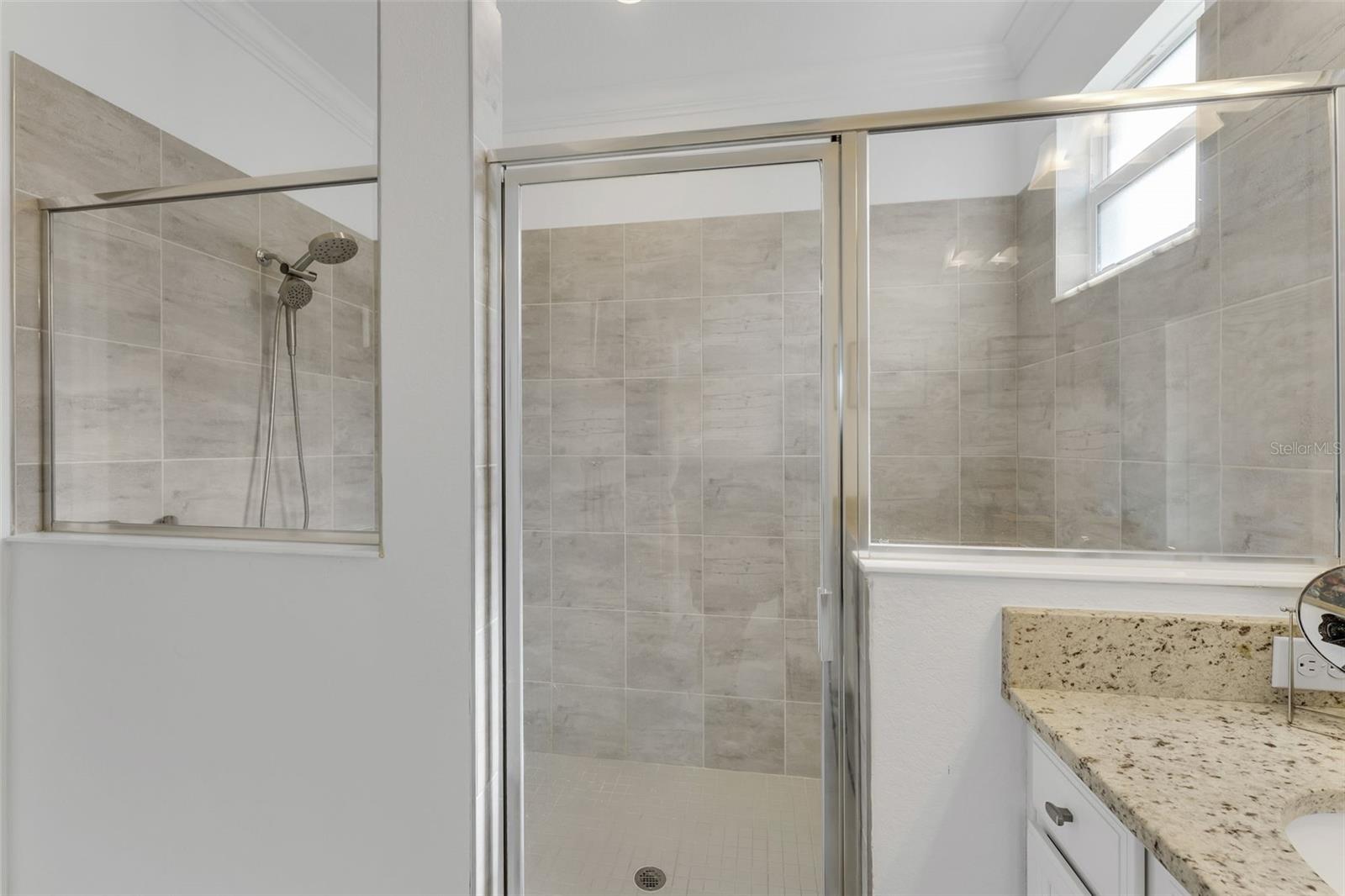 HARBOR WEST - Residential