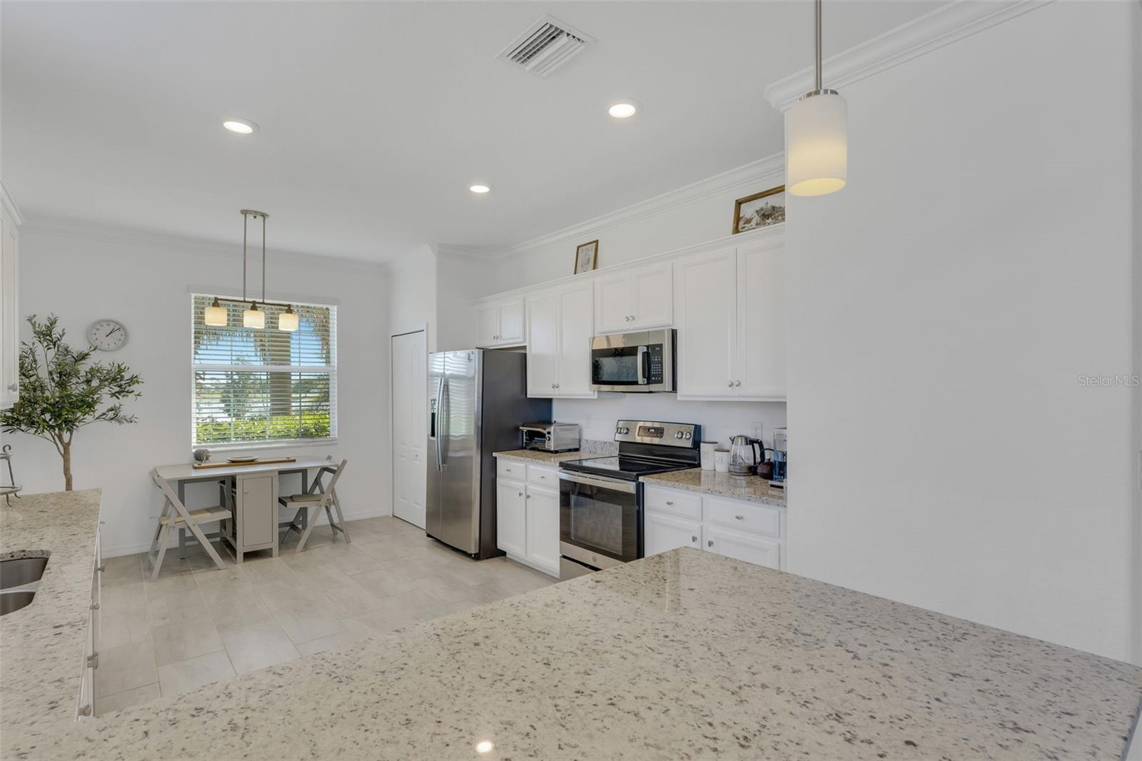 HARBOR WEST - Residential