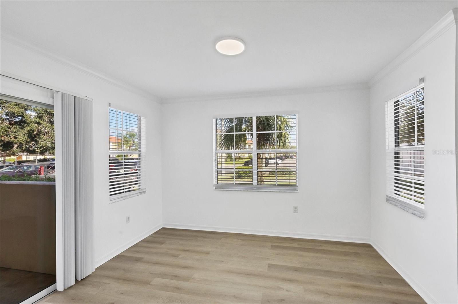 VILLAGIO - Residential Lease