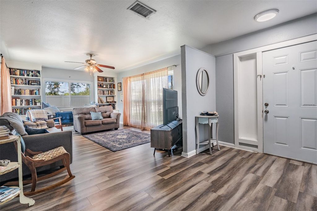 Photo of 4601 N Emerald Avenue, Tampa, FL 33614 (MLS # TB8406175)