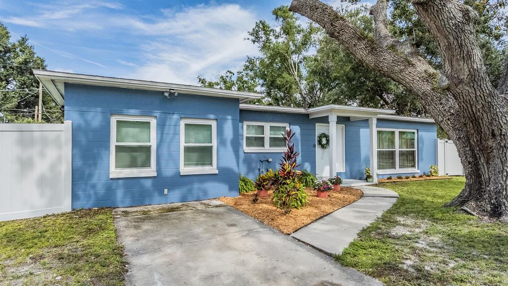 Photo of 4601 N Emerald Avenue, Tampa, FL 33614 (MLS # TB8406175)