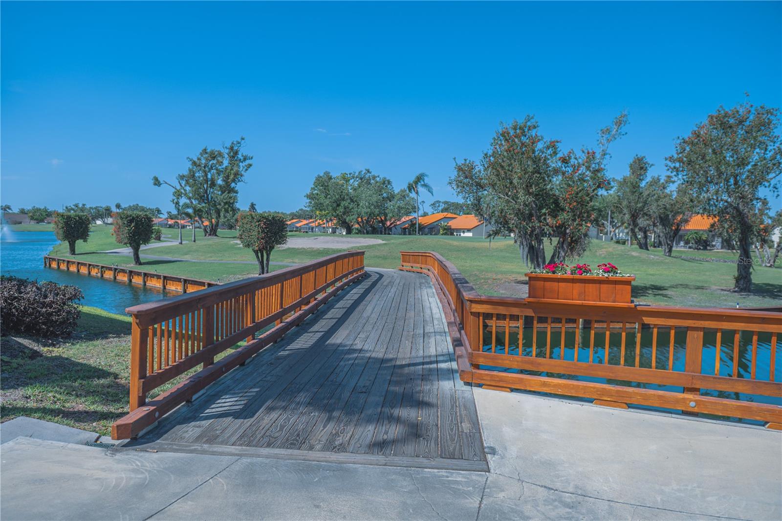 PERIDIA GOLF AND COUNTRY CLUB - Residential