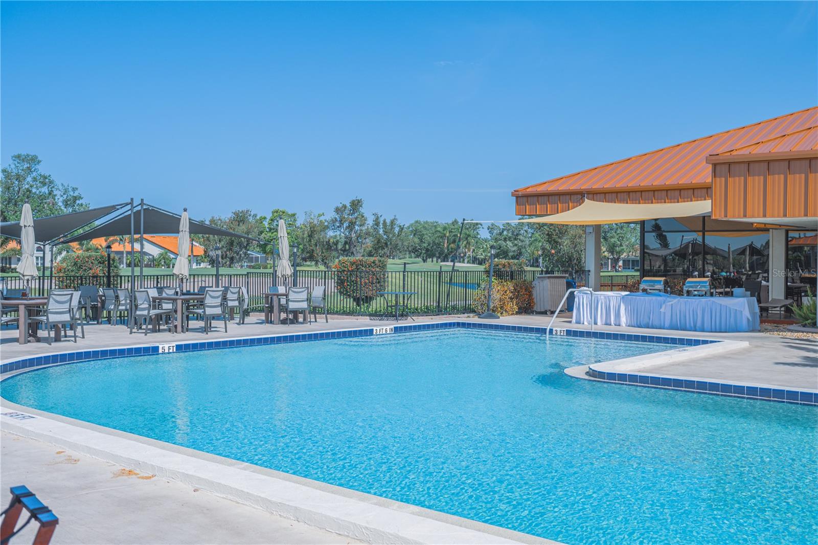 PERIDIA GOLF AND COUNTRY CLUB - Residential