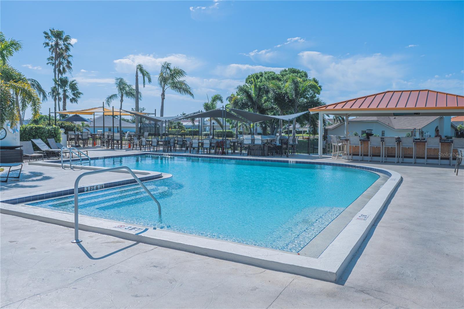 PERIDIA GOLF AND COUNTRY CLUB - Residential