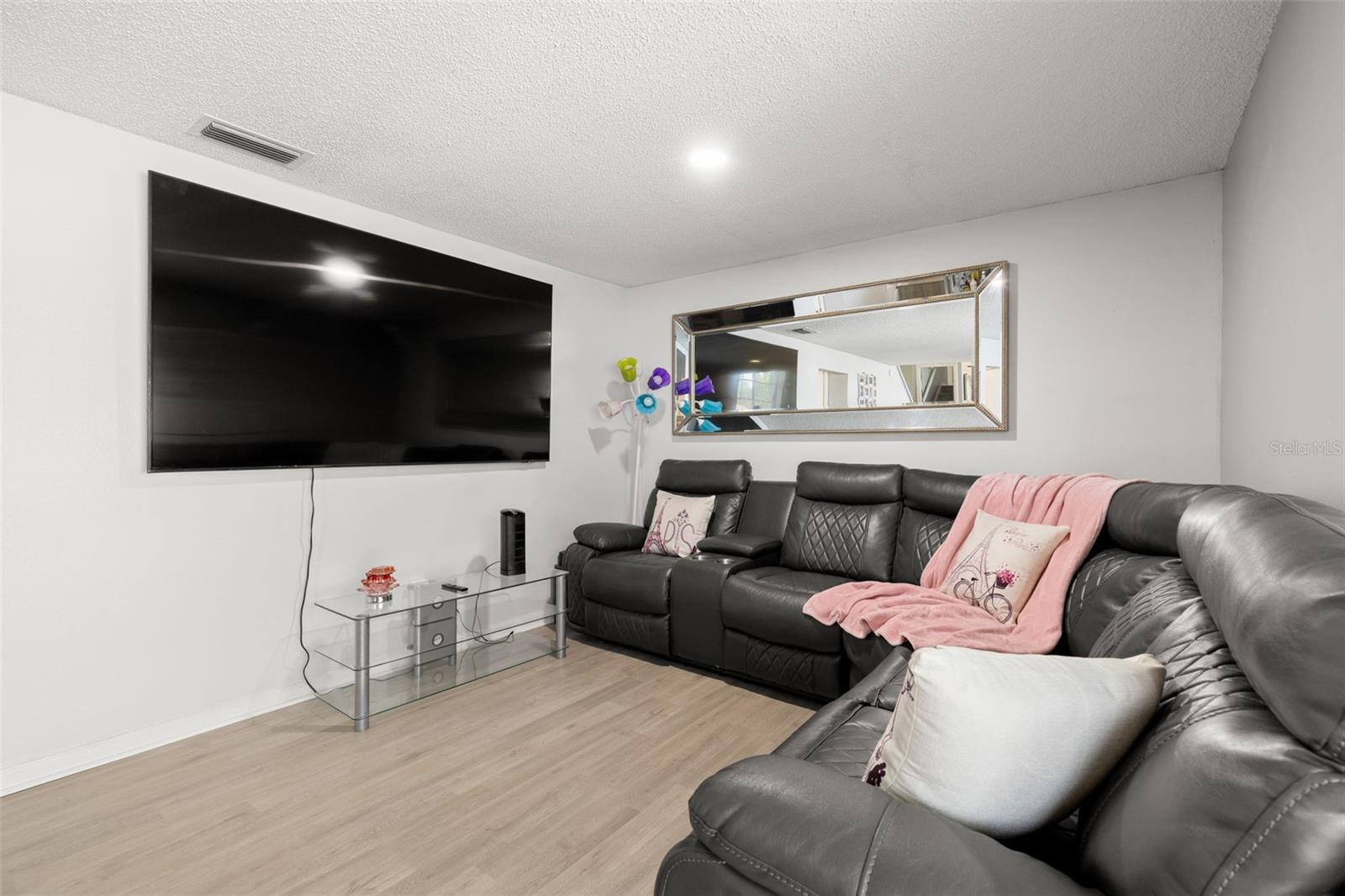 NORTHDALE SEC E UNIT 5 - Residential