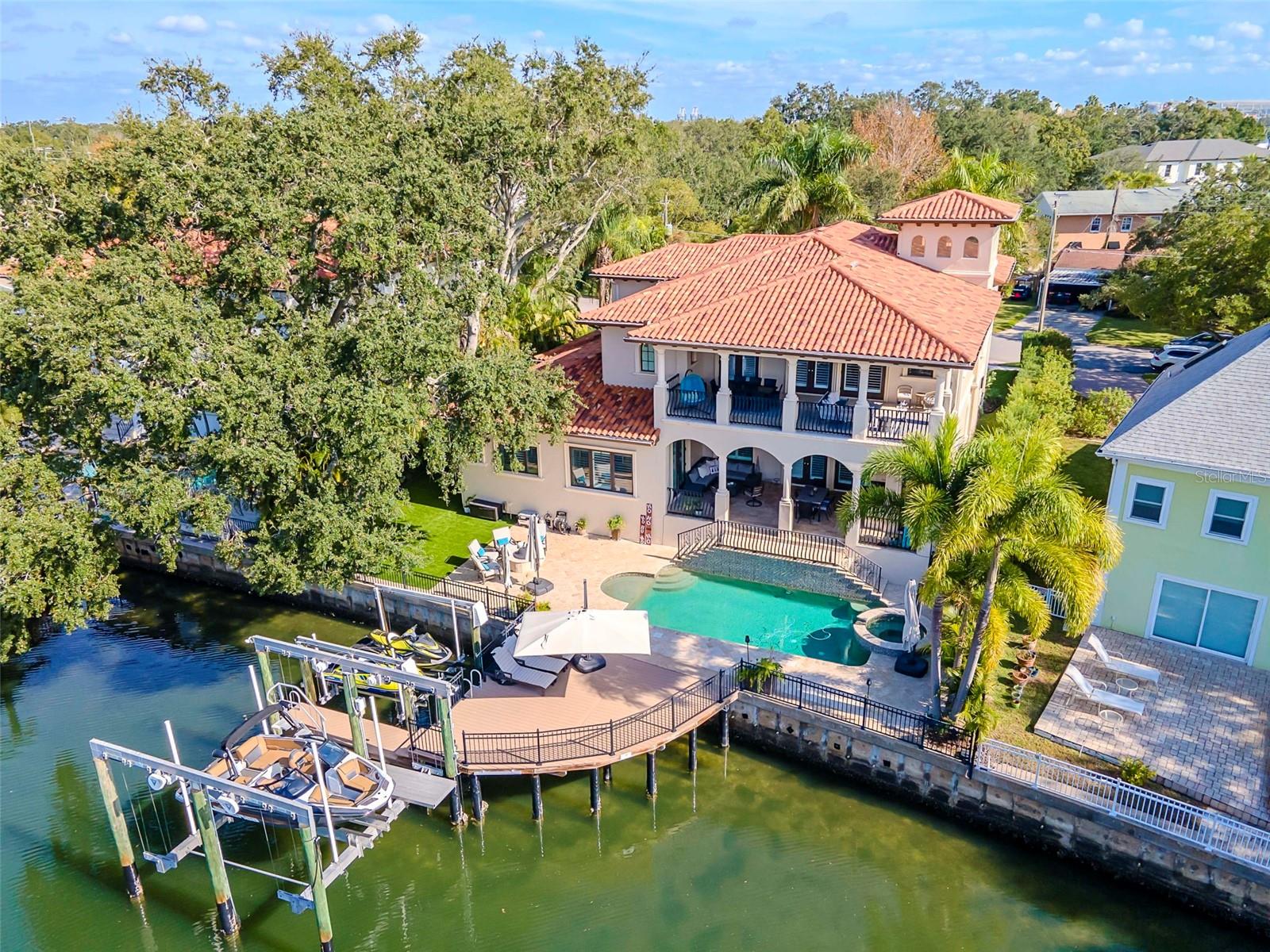 DAVIS ISLANDS REP OF PT O - Residential