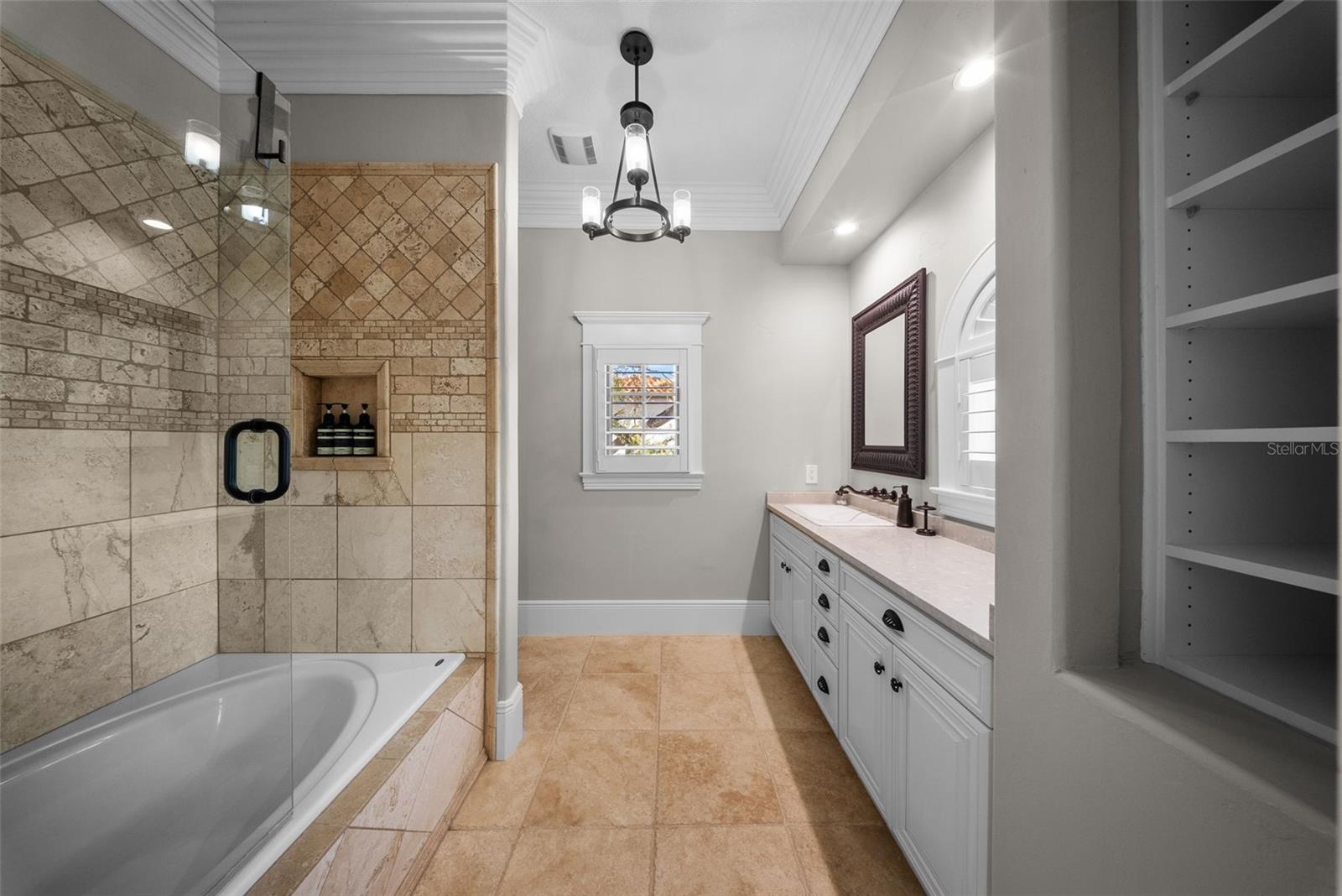 DAVIS ISLANDS REP OF PT O - Residential