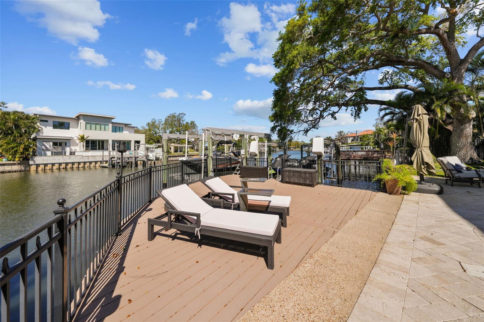 DAVIS ISLANDS REP OF PT O - Residential