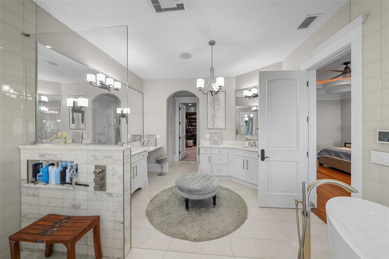 DAVIS ISLANDS REP OF PT O - Residential