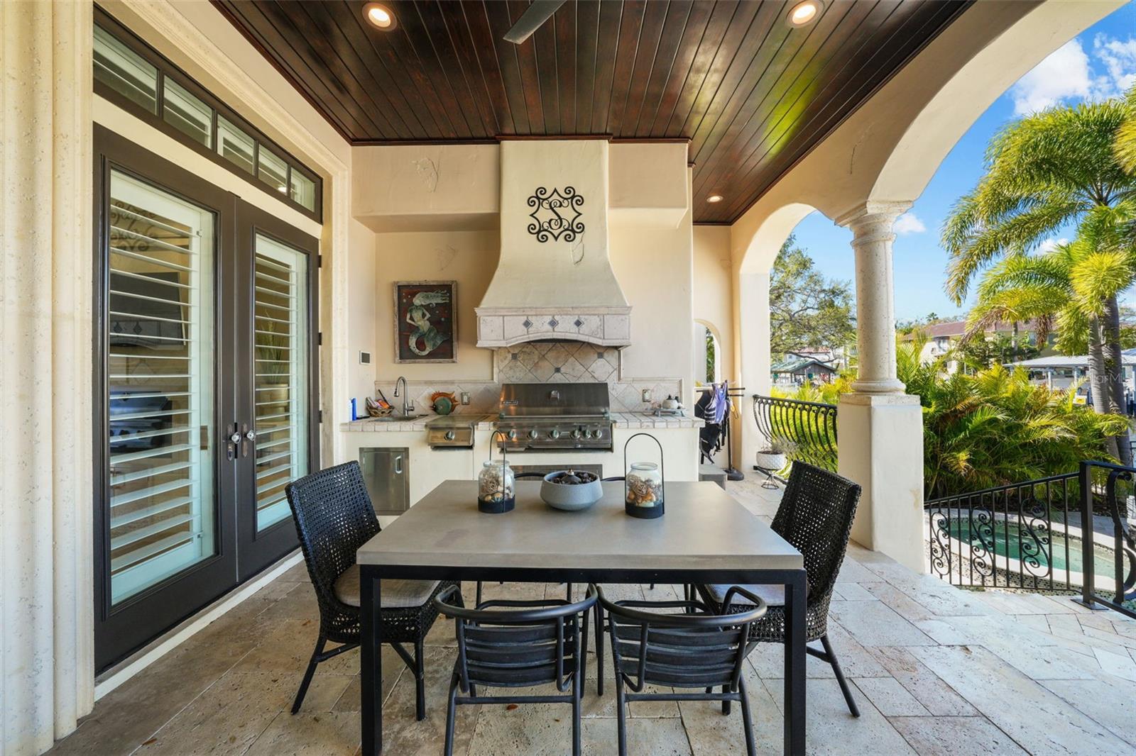 DAVIS ISLANDS REP OF PT O - Residential