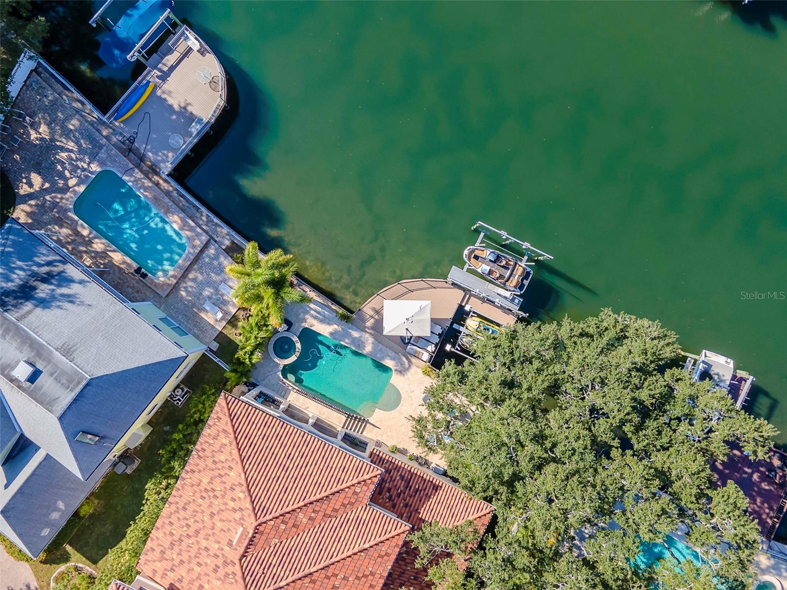 DAVIS ISLANDS REP OF PT O - Residential