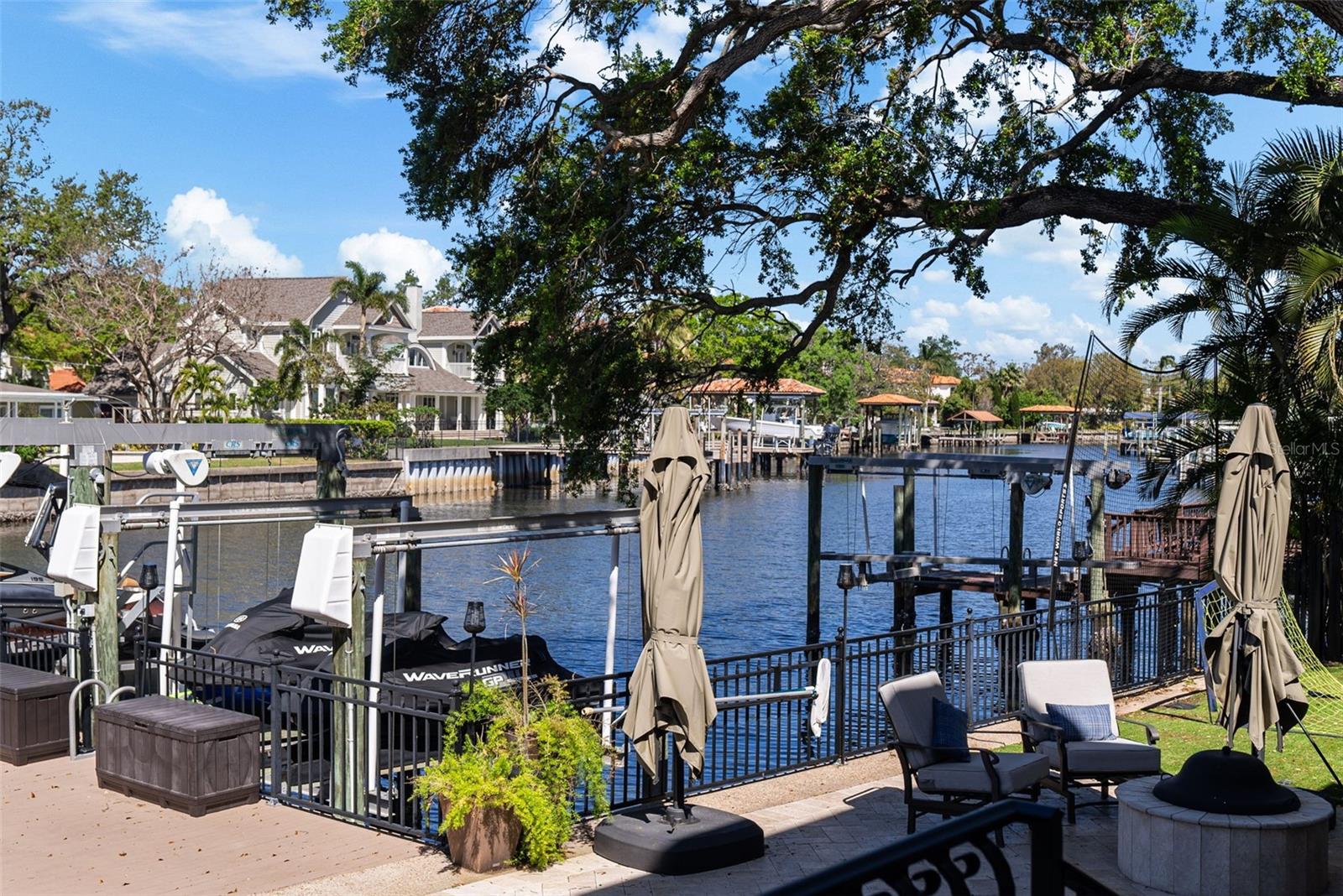 DAVIS ISLANDS REP OF PT O - Residential