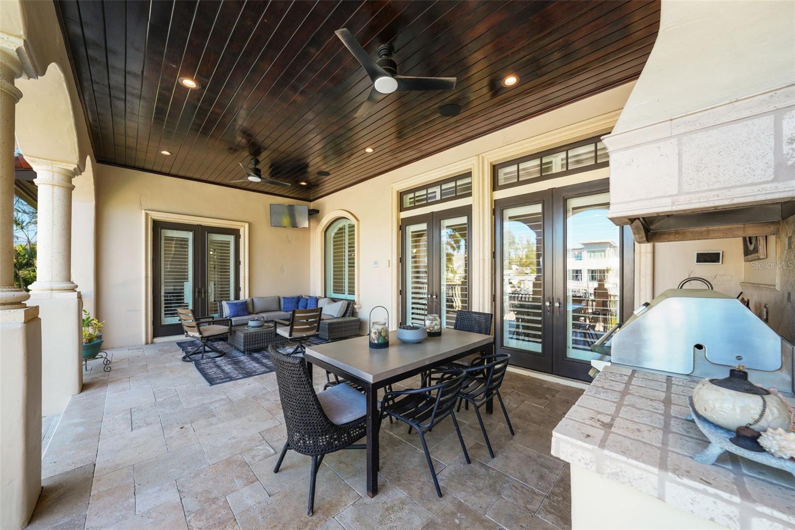 DAVIS ISLANDS REP OF PT O - Residential