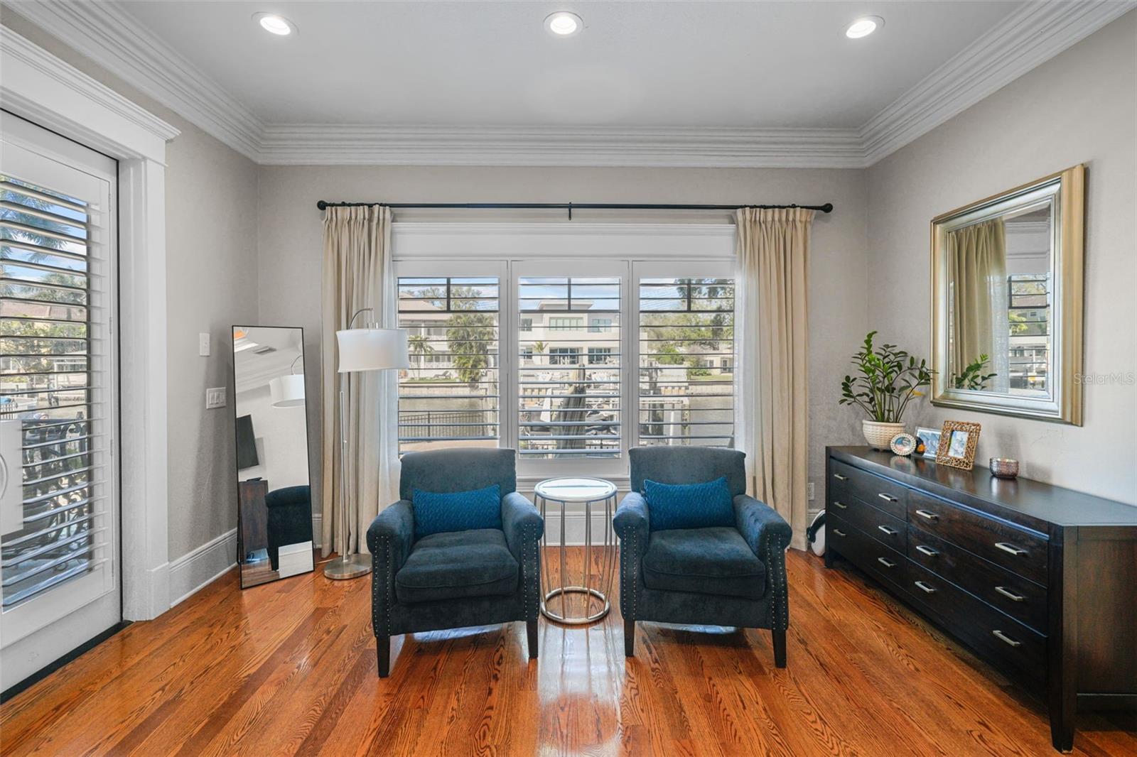 DAVIS ISLANDS REP OF PT O - Residential