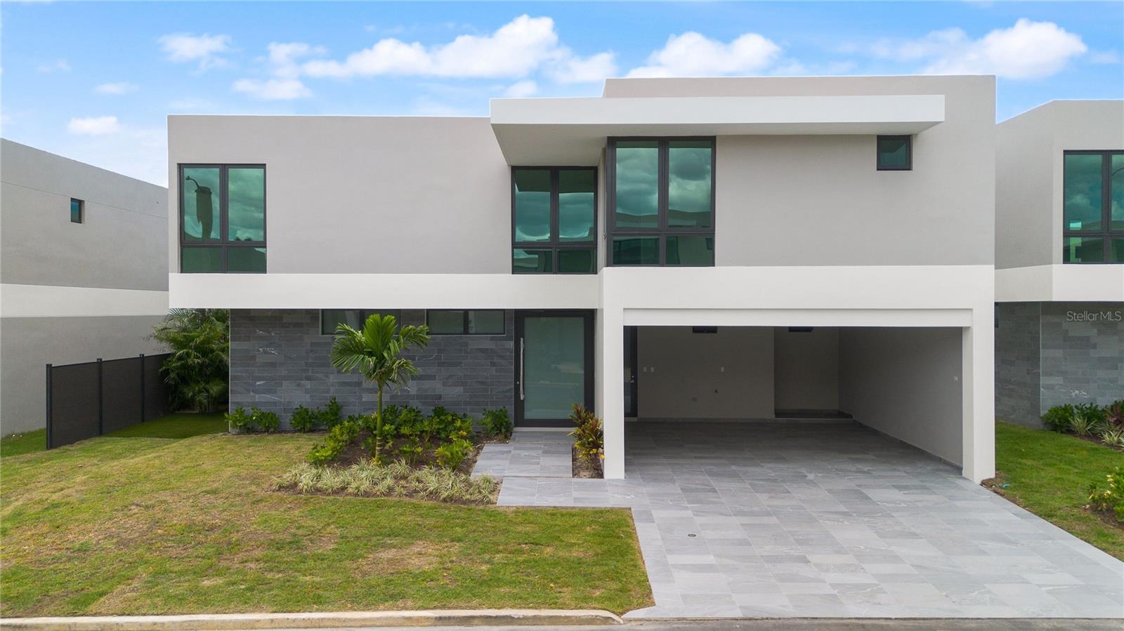 RIVIERA PARKVIEW - Residential