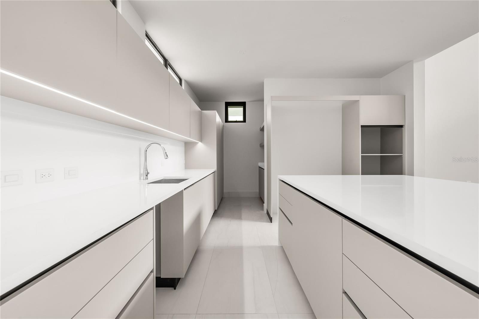 RIVIERA PARKVIEW - Residential