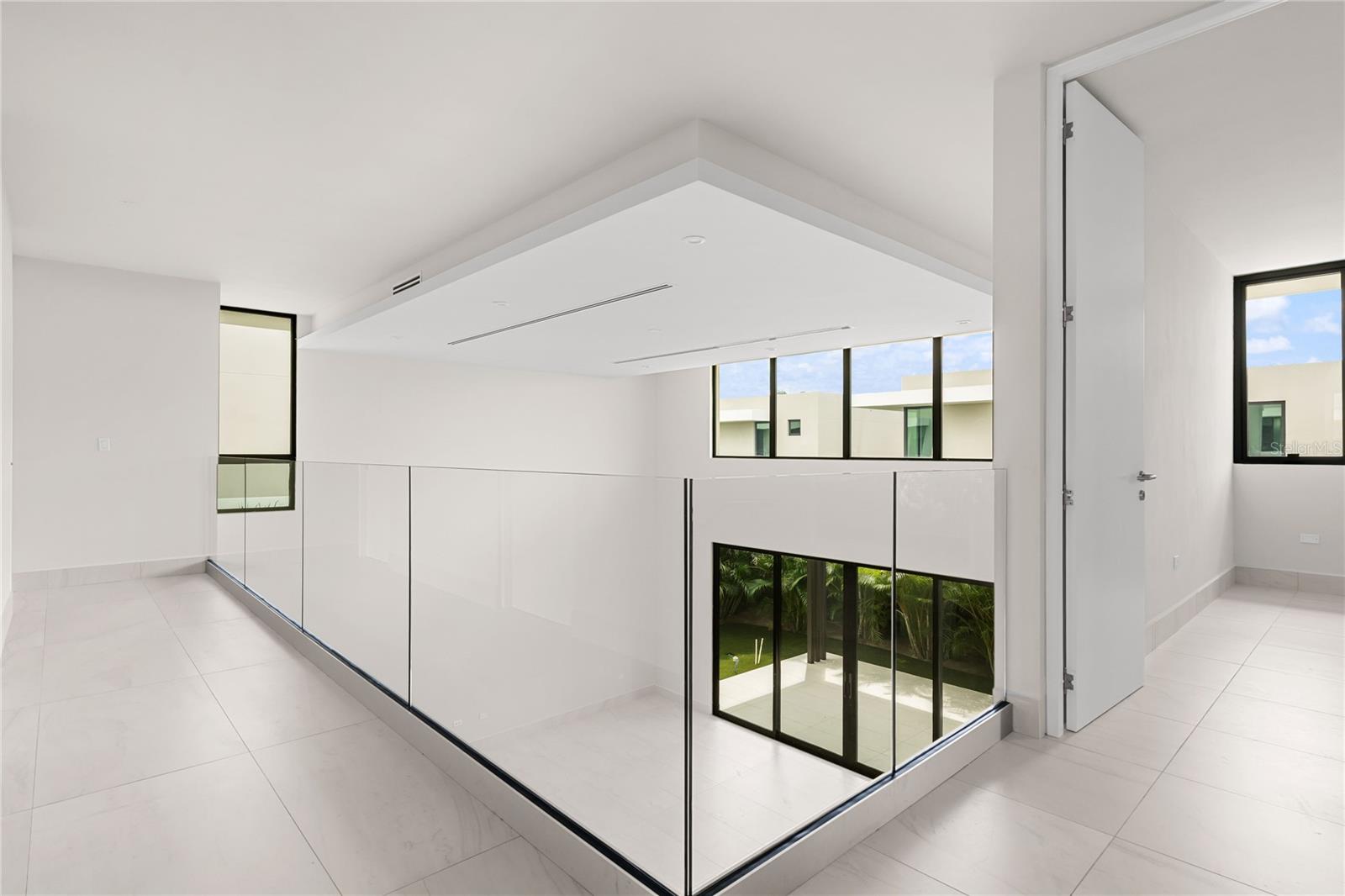 RIVIERA PARKVIEW - Residential