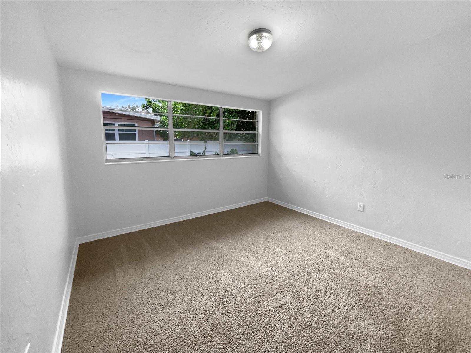 425 S RIVERHILLS DRIVE