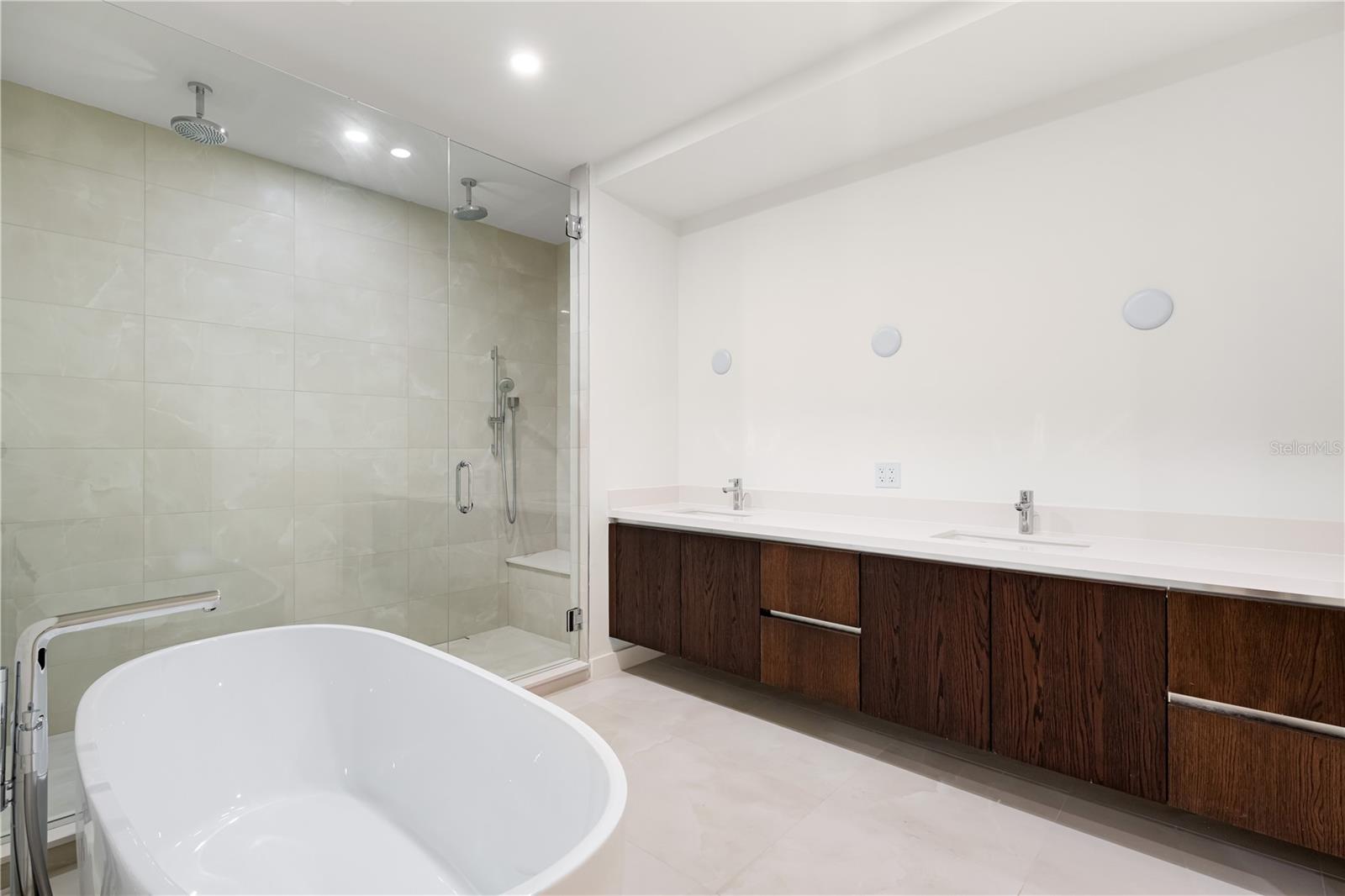 EVOLUTION - Residential