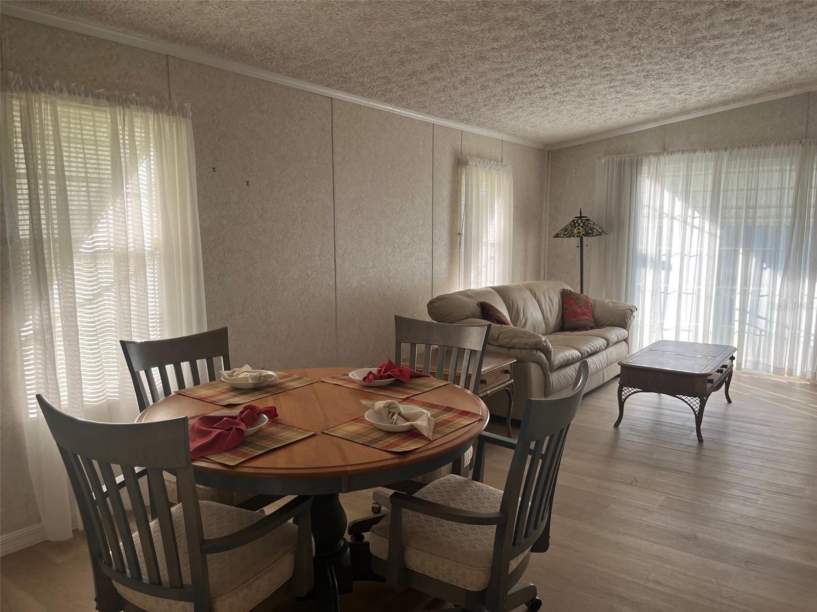 RIVER HAVEN MOB HME PARK - Residential