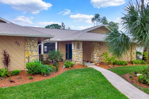 A home in LONGWOOD