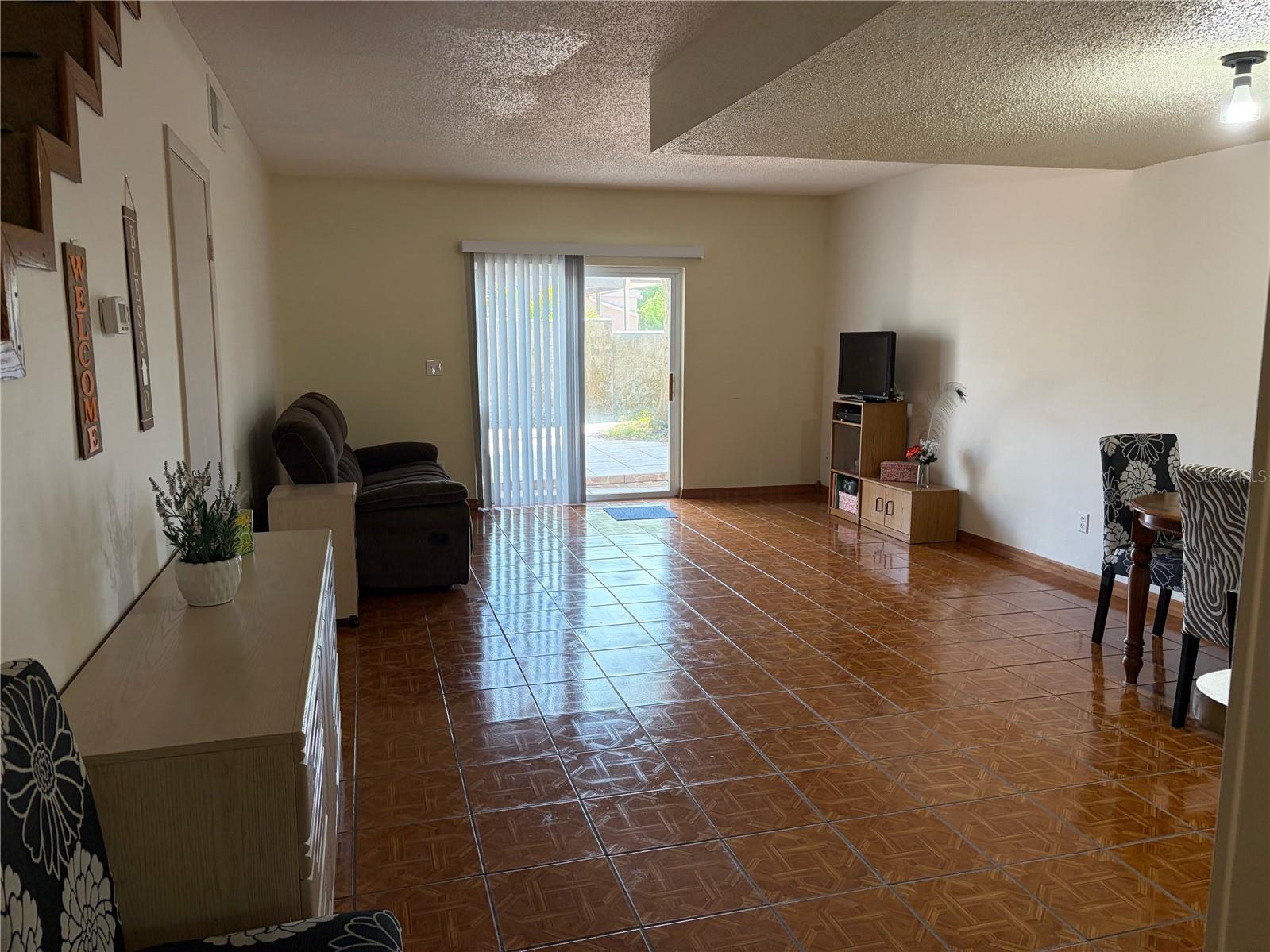 CARROLLWOOD PINES - Residential