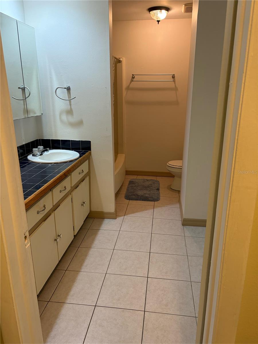 CARROLLWOOD PINES - Residential