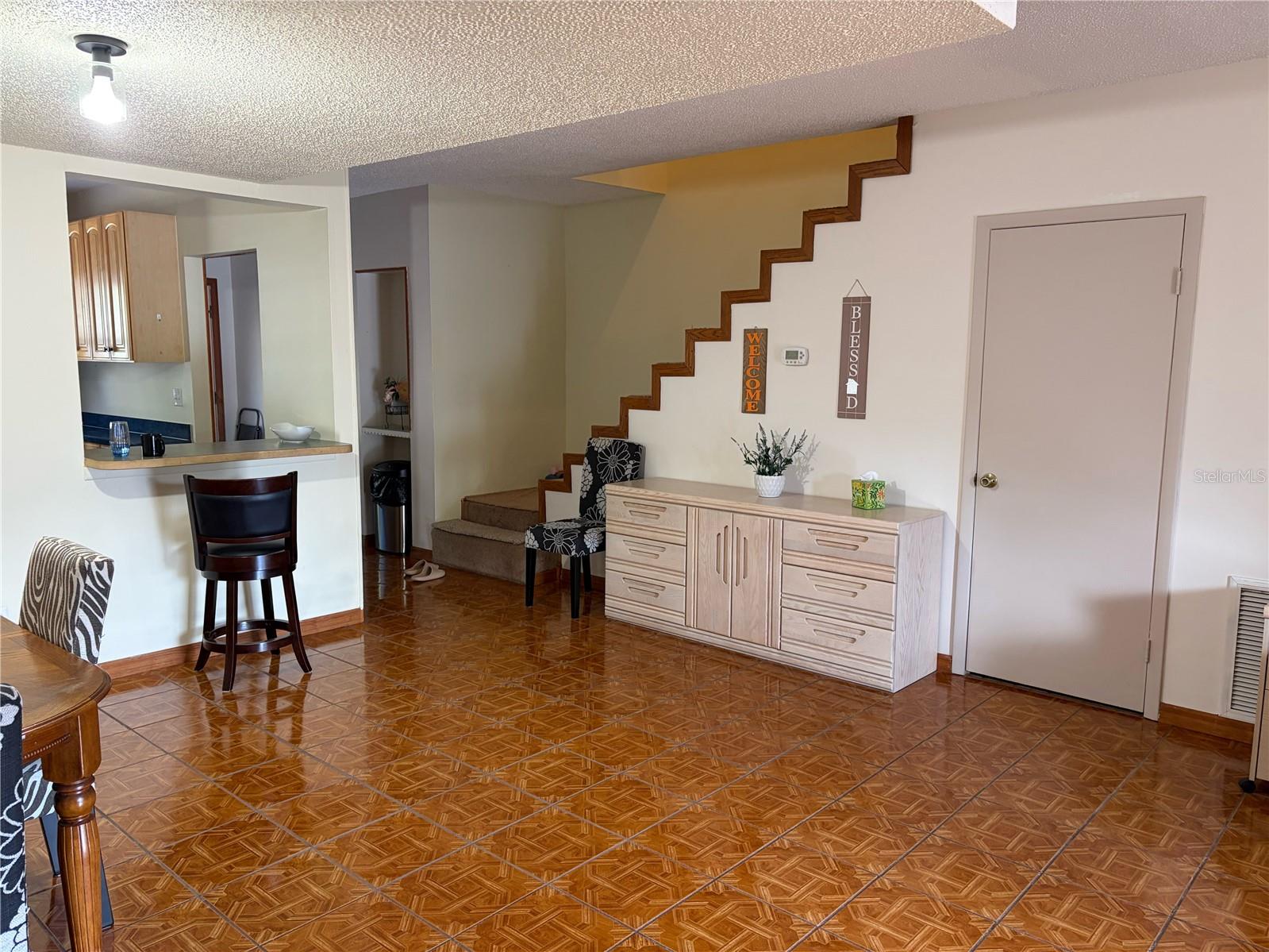 CARROLLWOOD PINES - Residential