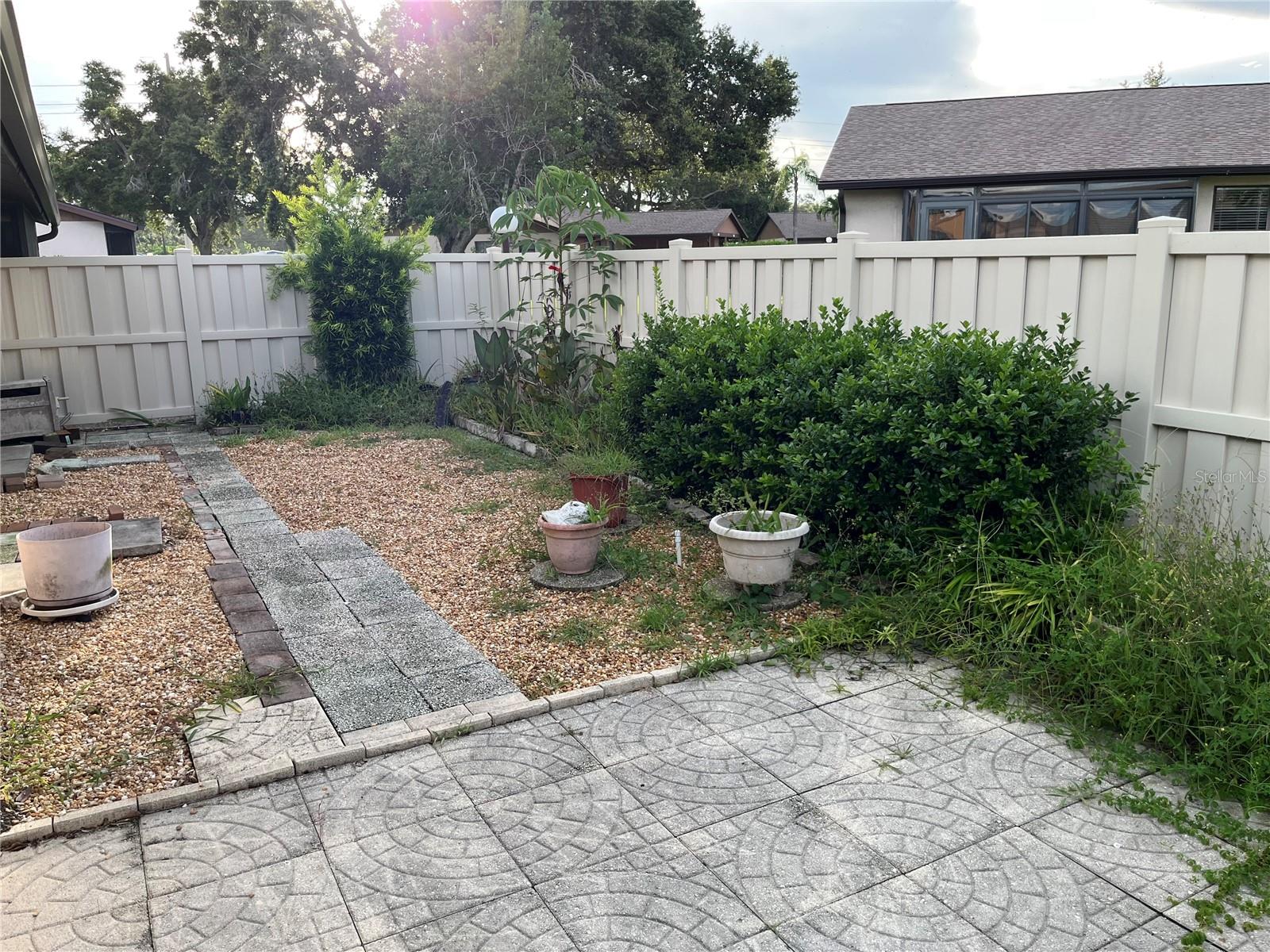 CURRY COVE - Residential