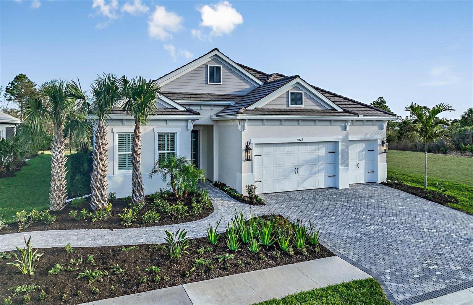 AVELINA WELLEN PARK VILLAGE F-2 - Residential