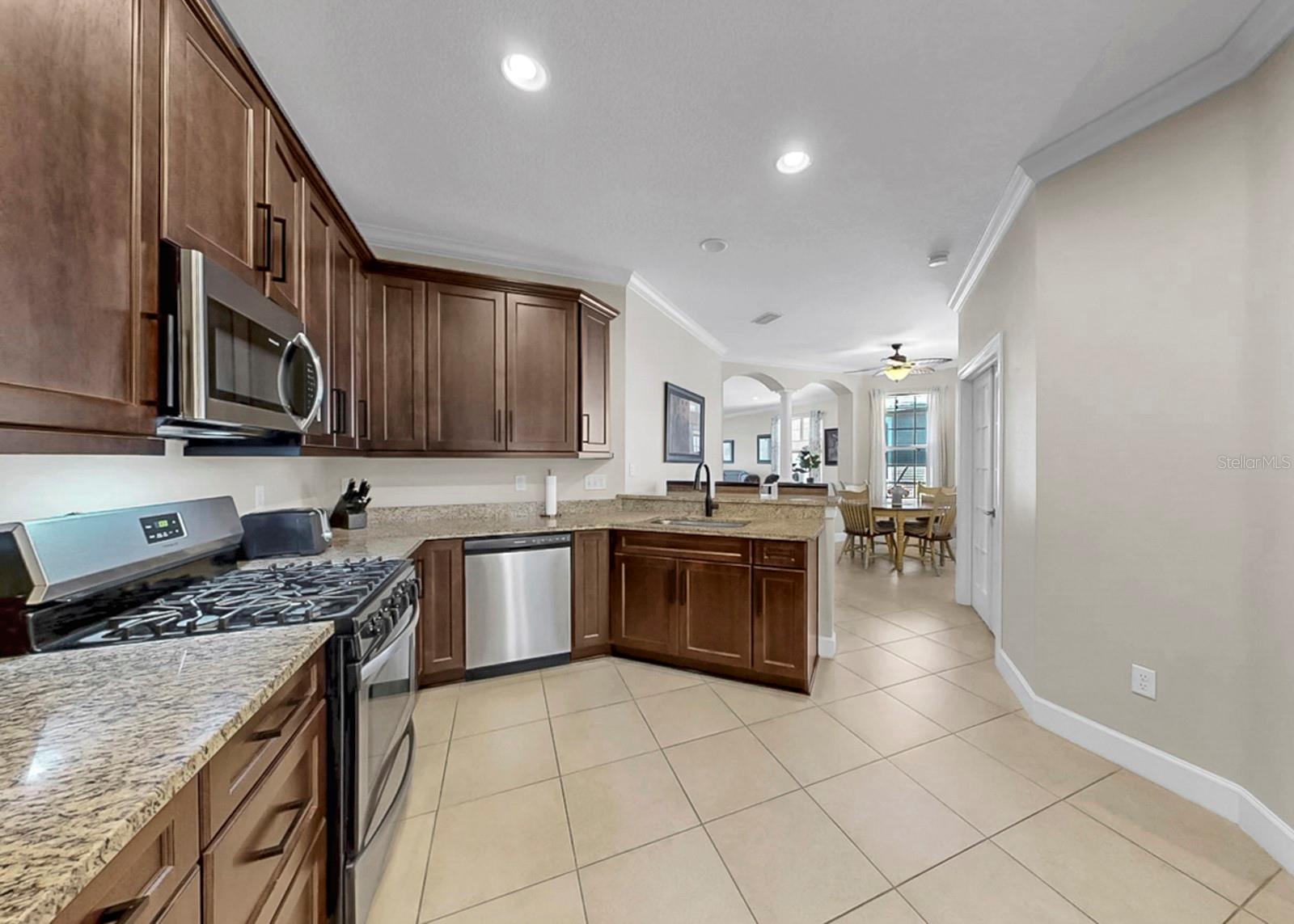 FISHHAWK RANCH PHASE 2 PARCEL Z - Residential