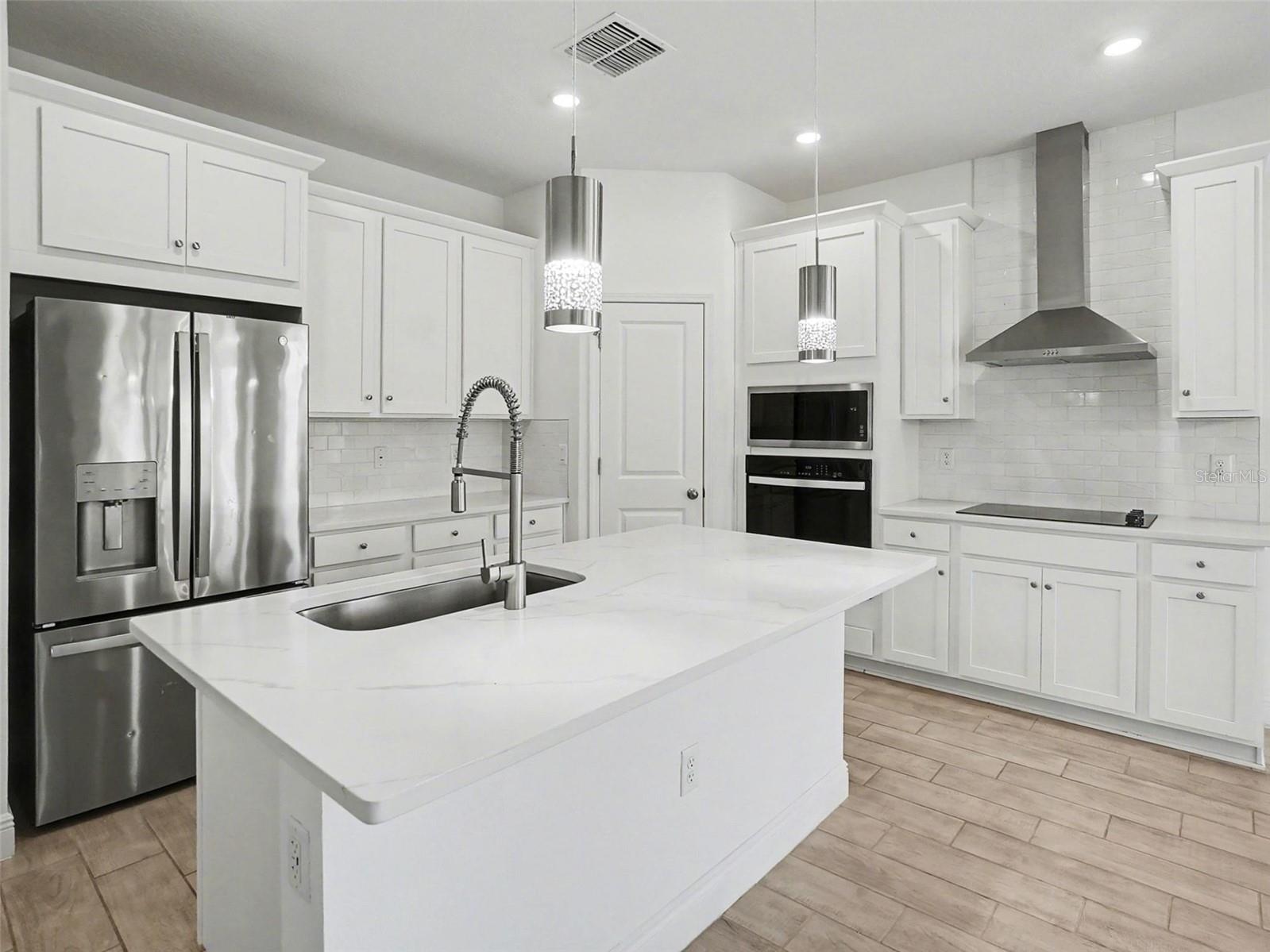 VILLAGES/MINNEOLA HILLS PH 3 - Residential