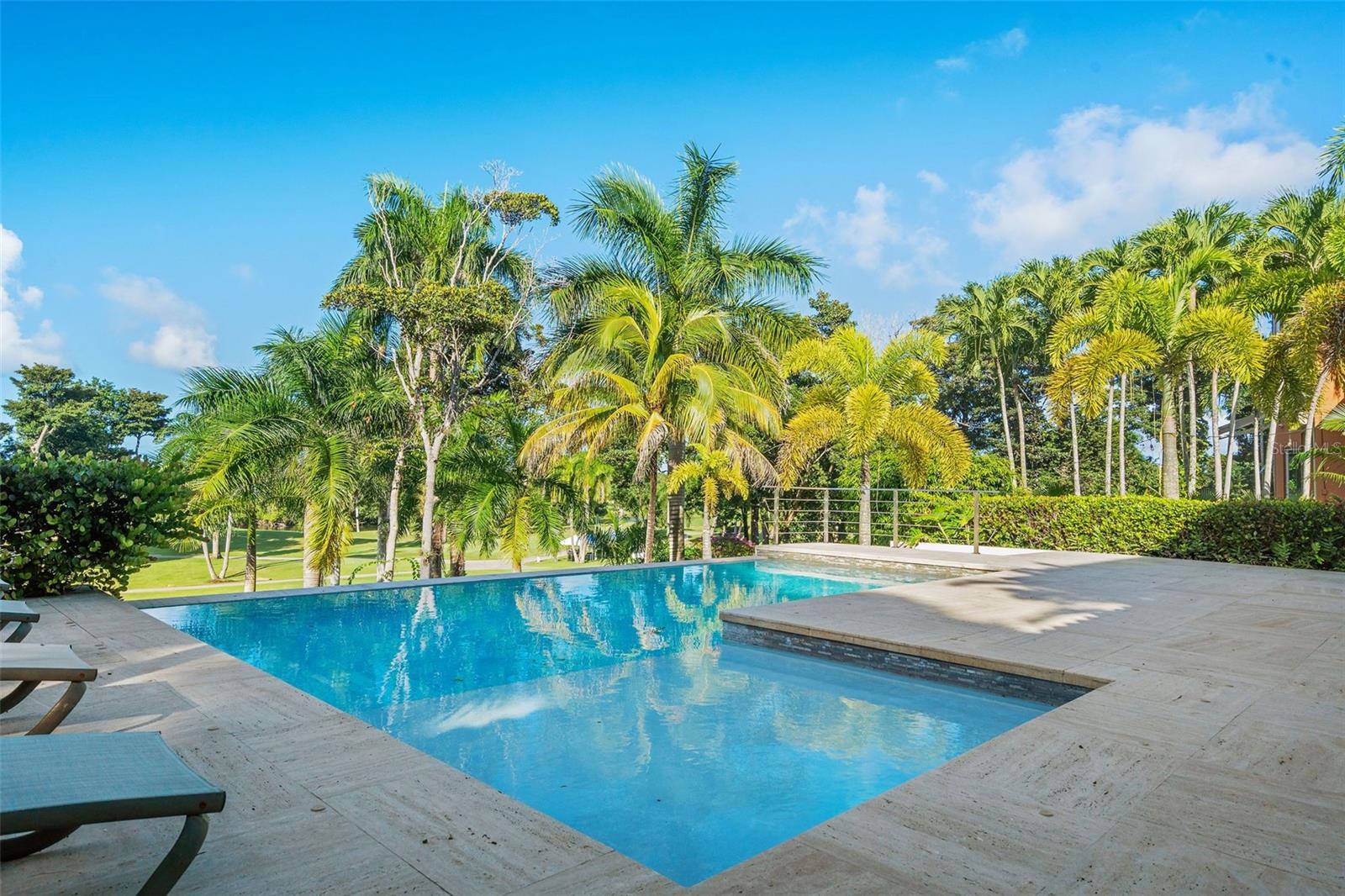 DORADO BEACH EAST - Residential