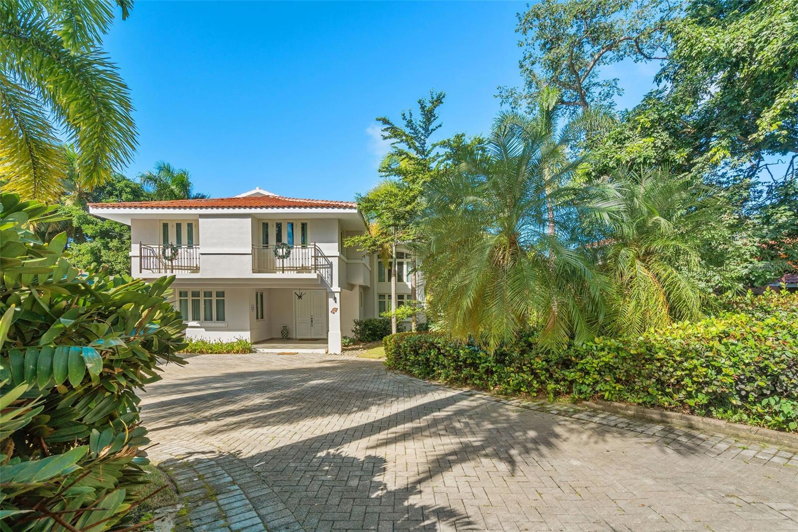 9 DORADO BEACH EAST