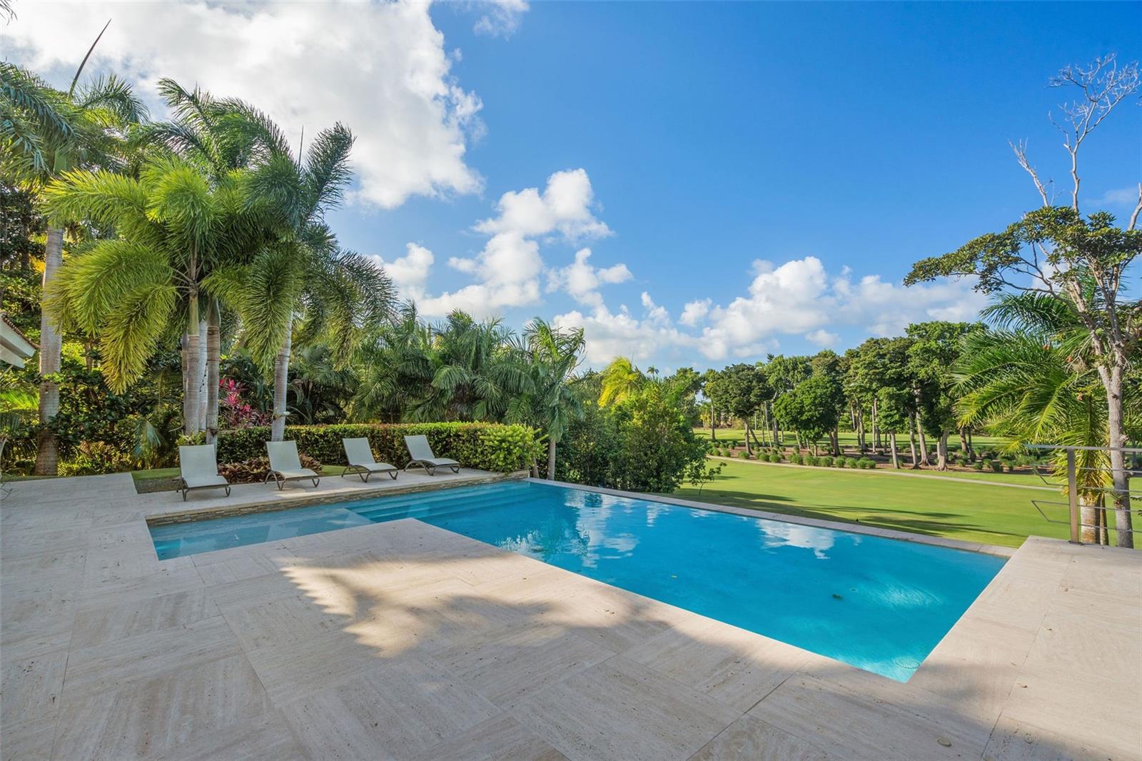 DORADO BEACH EAST - Residential