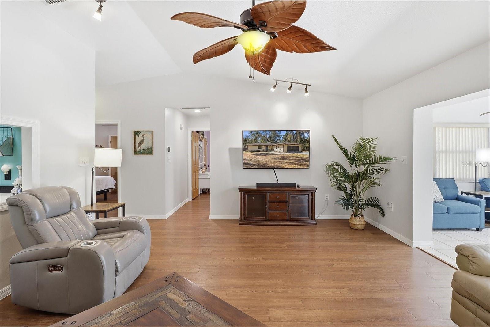 TOWNSITE OF CRYSTAL PARK - Residential