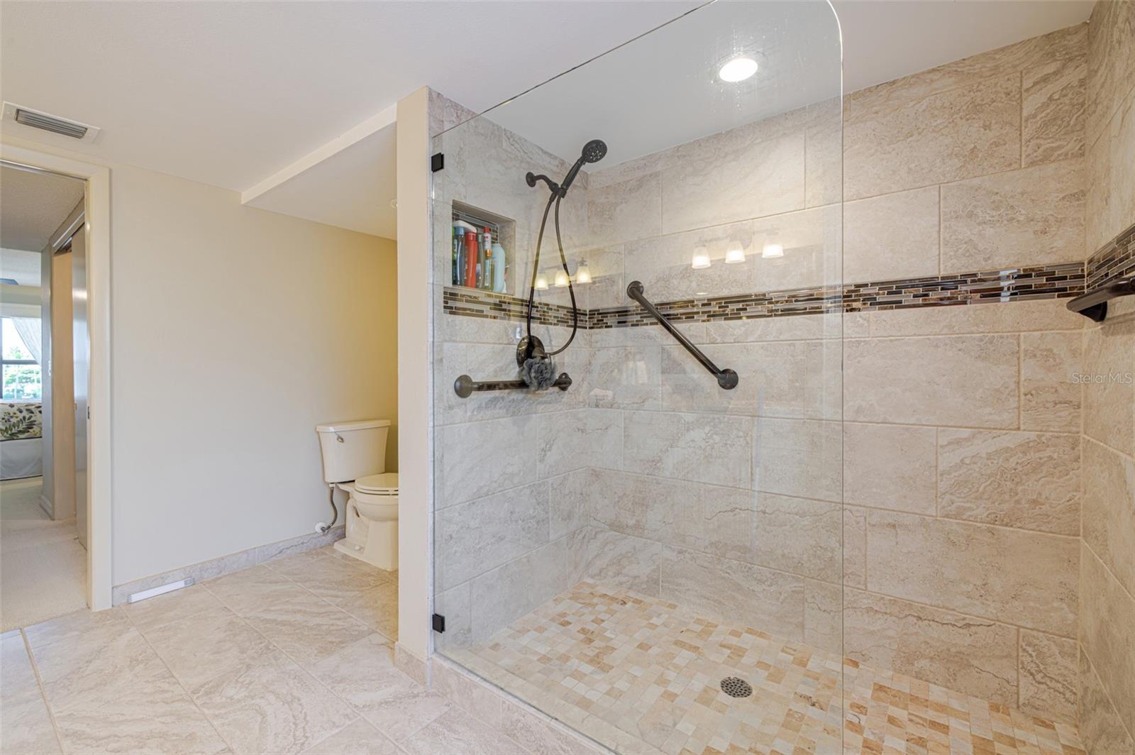 MARINA NORTH SHORE CONDO PH II - Residential