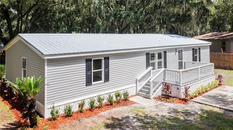 A home in WINTER HAVEN