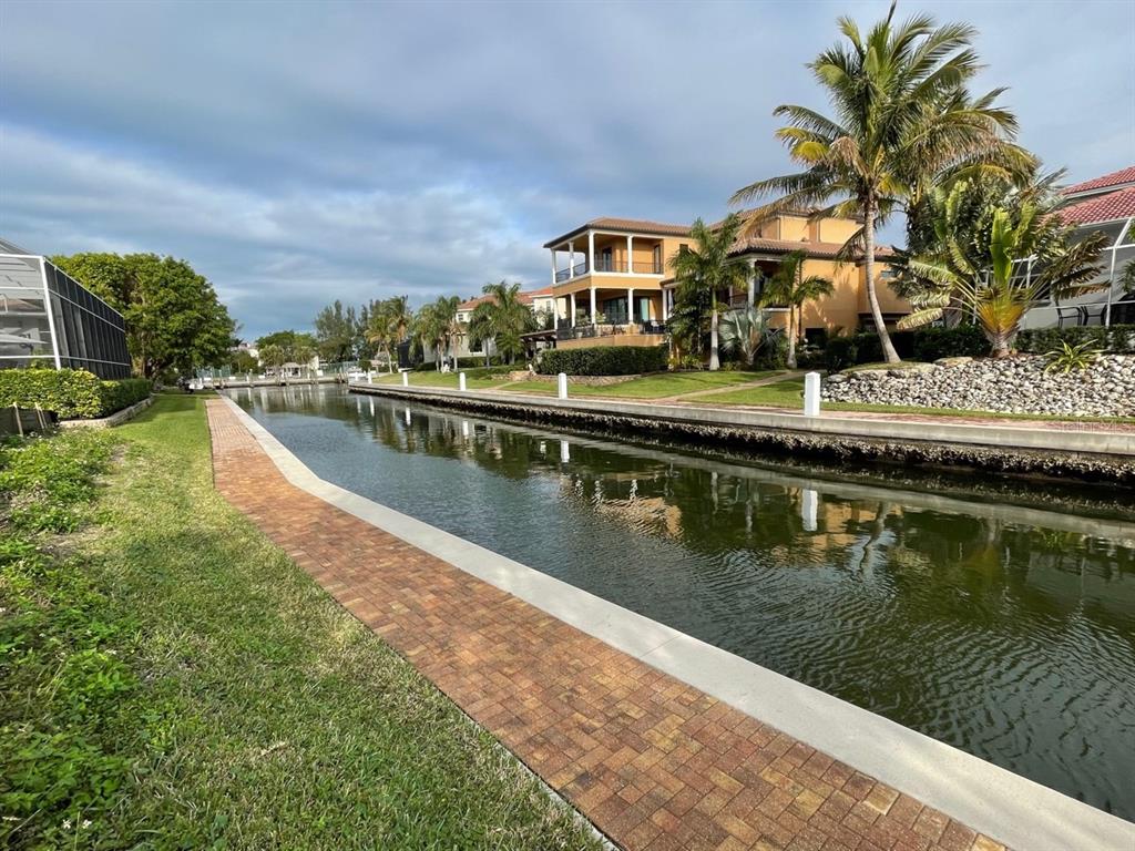 HARBOUR LANDINGS - Residential