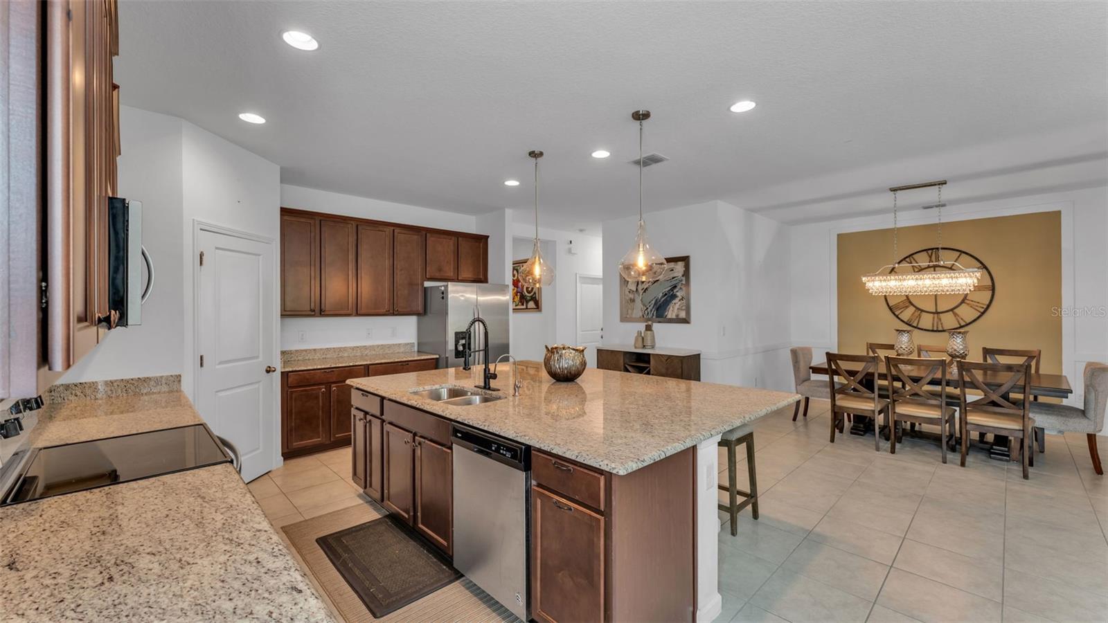 WINCEY GROVES - Residential