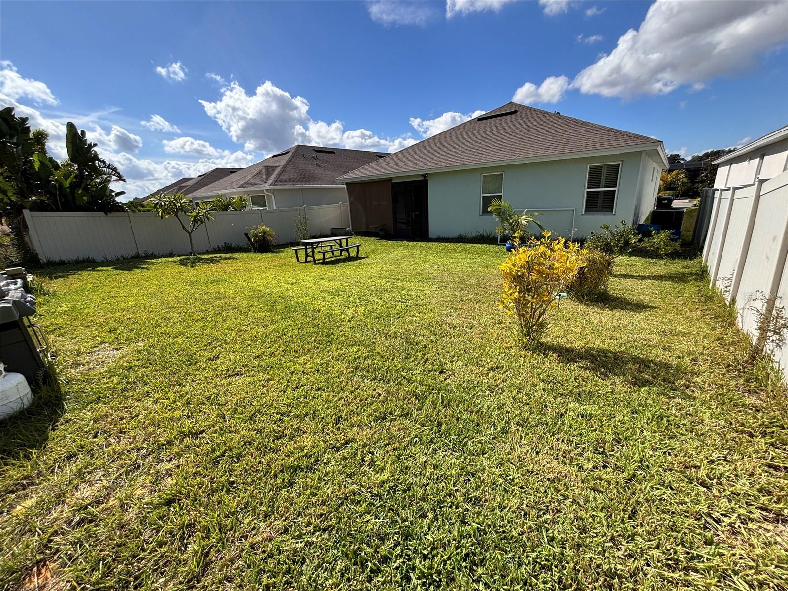 WINCEY GROVES - Residential