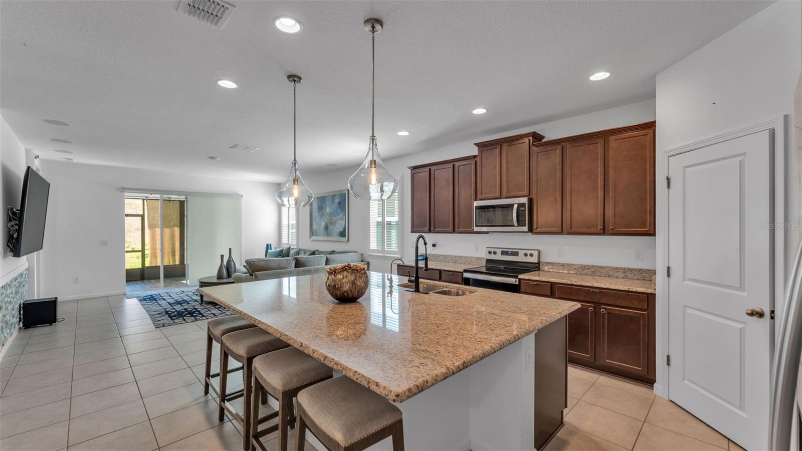 WINCEY GROVES - Residential