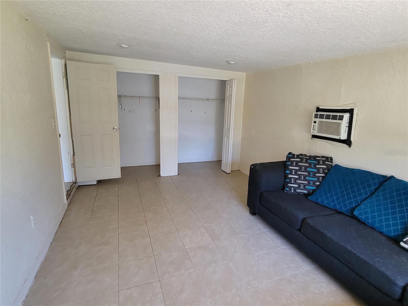 LAKE SUNSET SHORES REV - Residential Lease