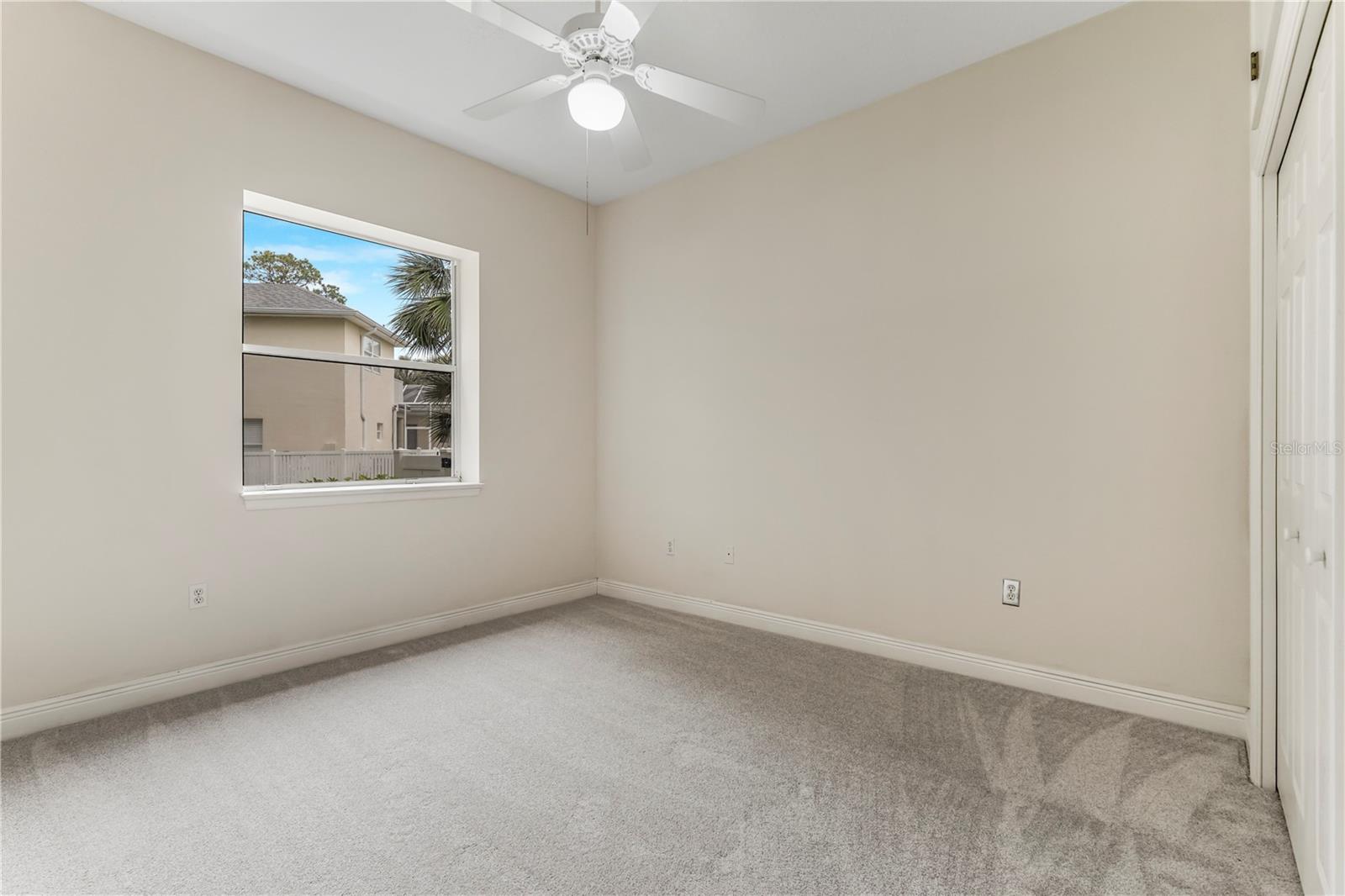 LAKE FOREST BAYSIDE LAKES - Residential