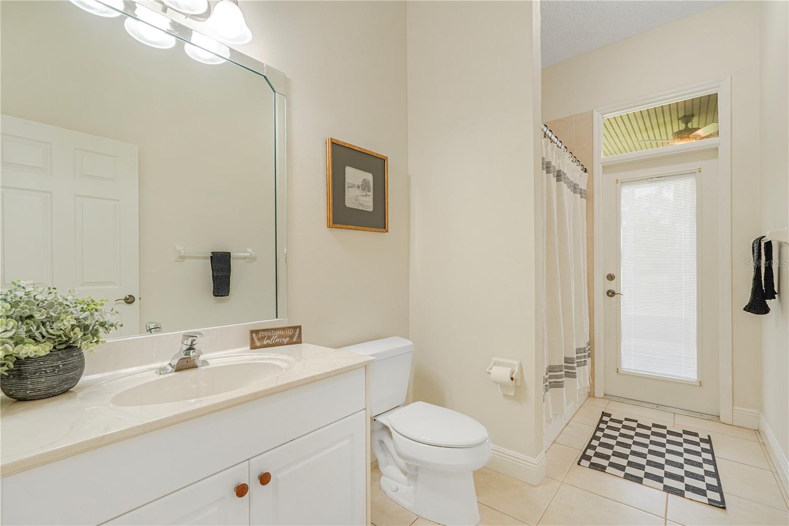 LAKE FOREST BAYSIDE LAKES - Residential