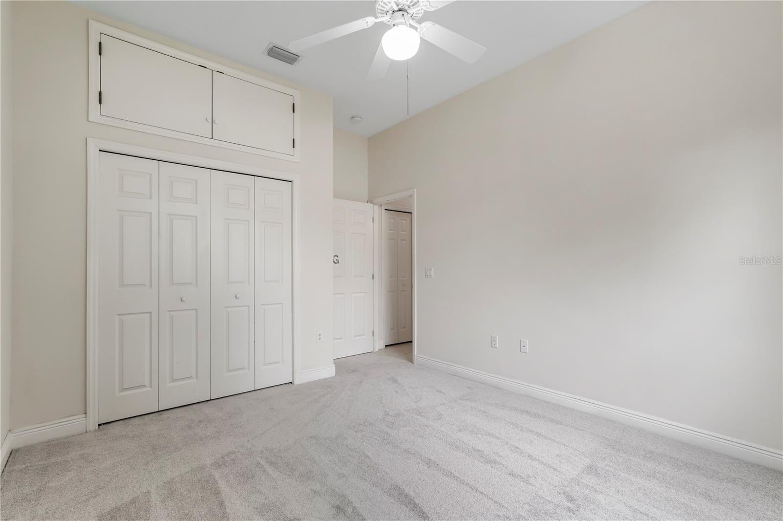 LAKE FOREST BAYSIDE LAKES - Residential