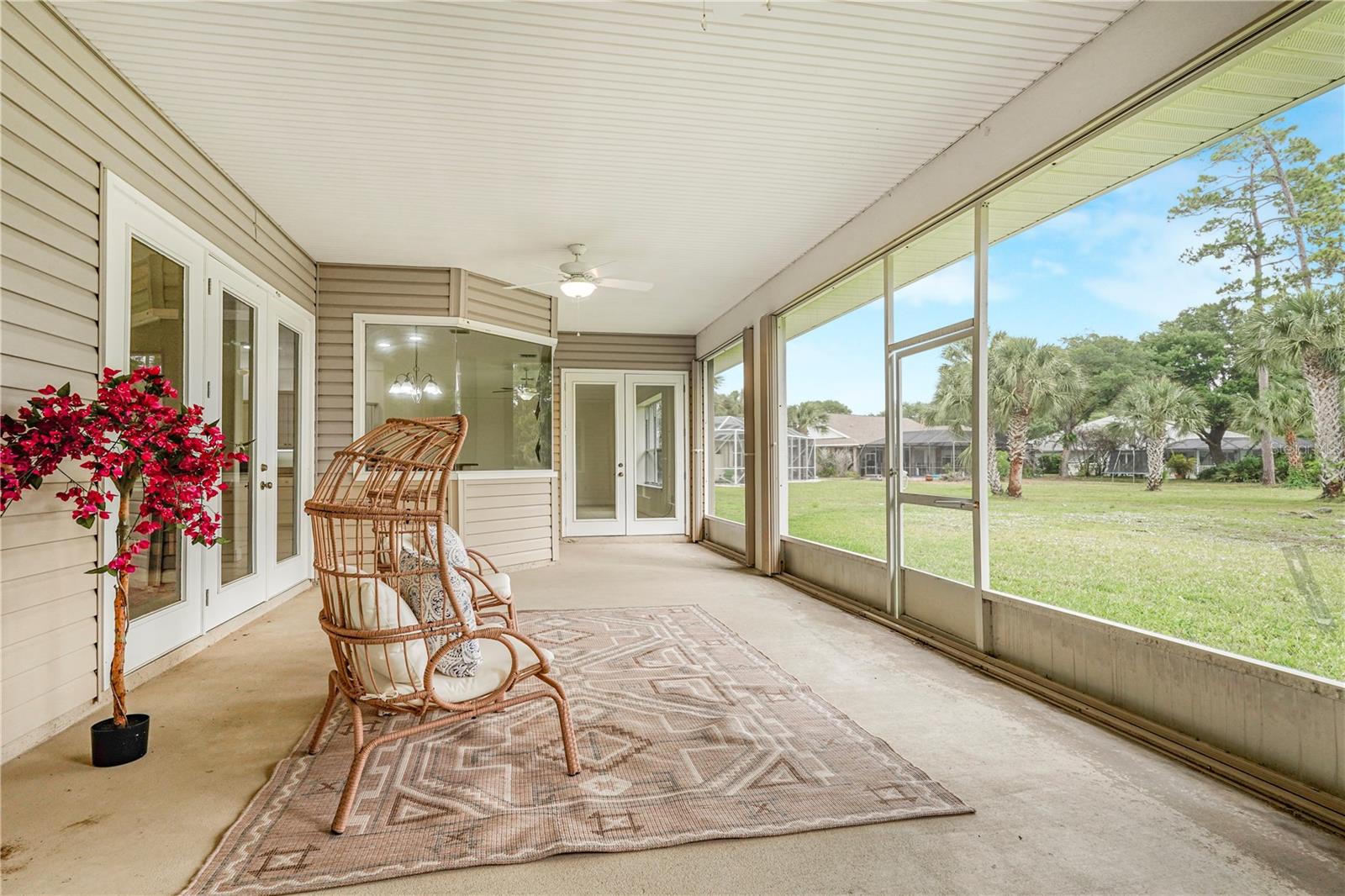 LAKE FOREST BAYSIDE LAKES - Residential